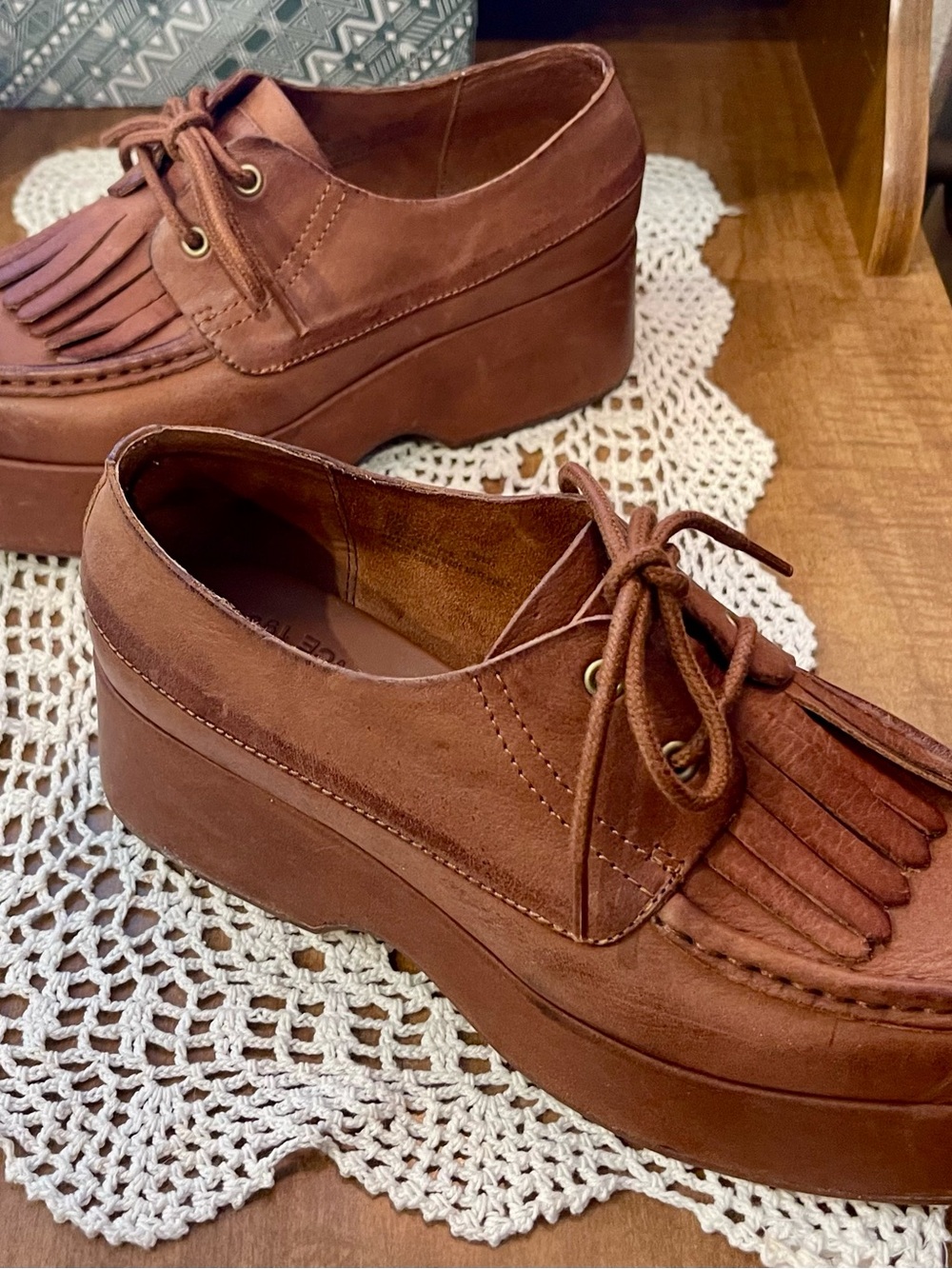 Kork-Ease Tan Leather Fringe Platform Oxfords - Picture 9 of 11